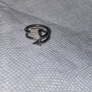 Silver arrow ring